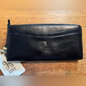 HOBO Max Lg Zip Around Wallet